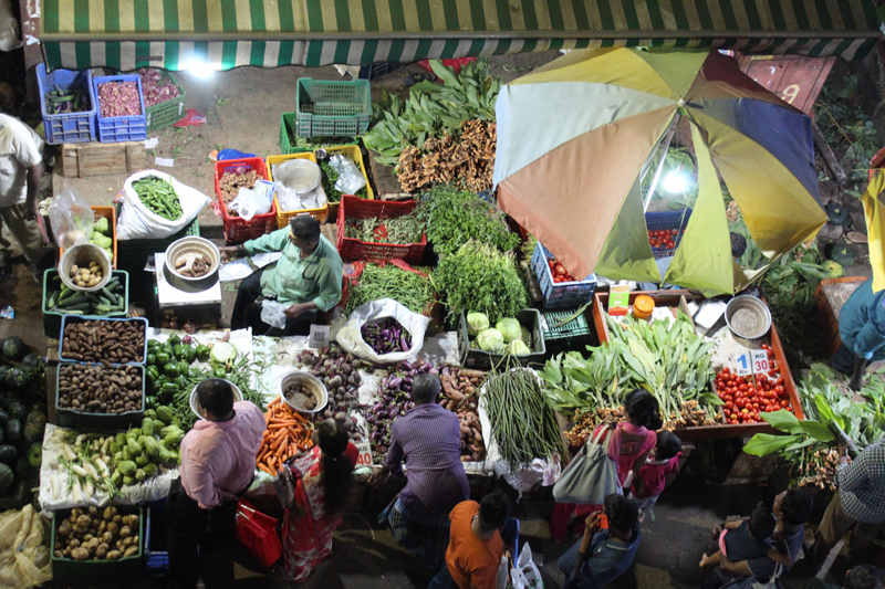 Maghizhini Niranjan | PongalEveAtMambalamMarket